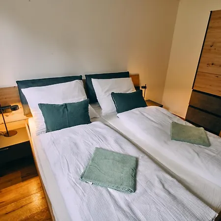 Jizerína Apartman *